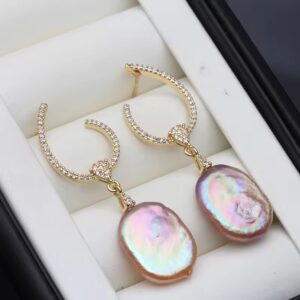 Chic Freshwater Pearl Dangle Earrings